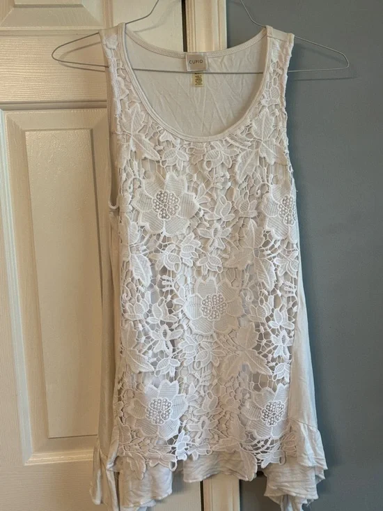 Cupio White Floral Lace Ruffle Tank - Picture 1 of 7